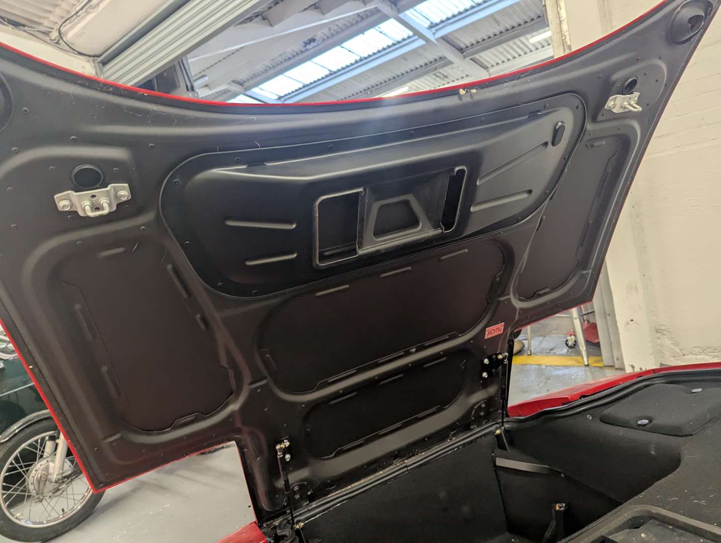 <p>1998 FERRARI F355 F1 BERLINETTA - ONE OWNER 2,800 MILES</p>