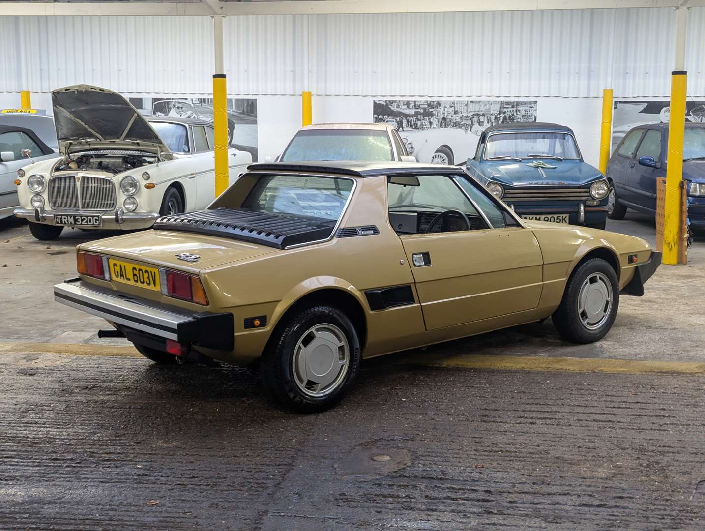 <p>1979 FIAT X1/9</p>