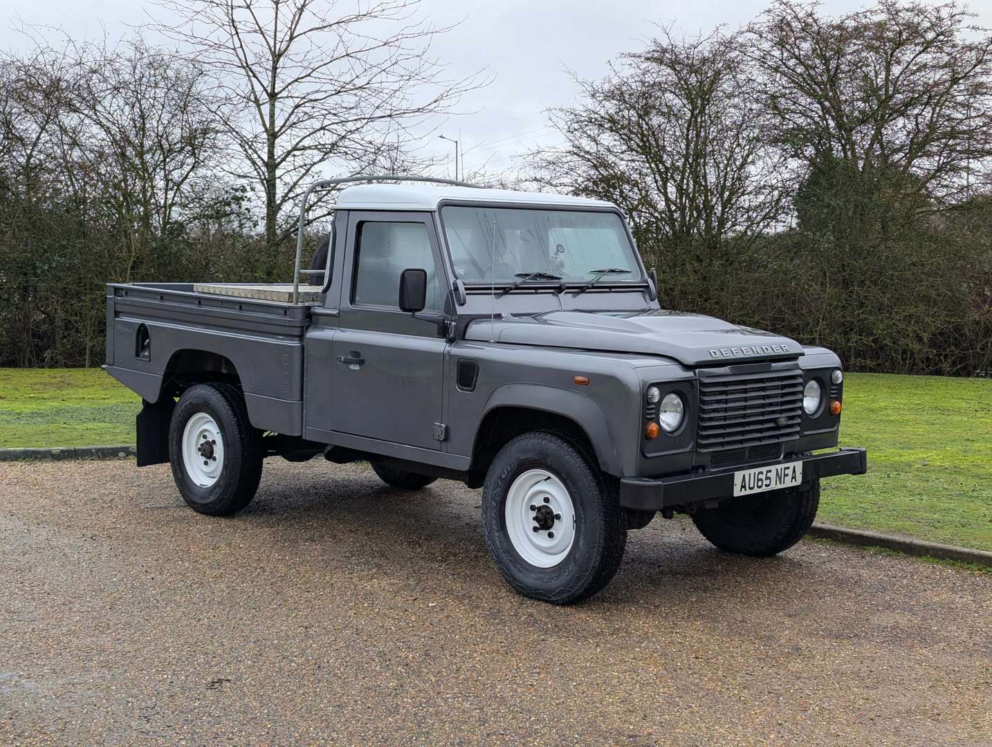 <p>2016 LAND ROVER DEFENDER 110 HIGH CAPACITY TD</p>
