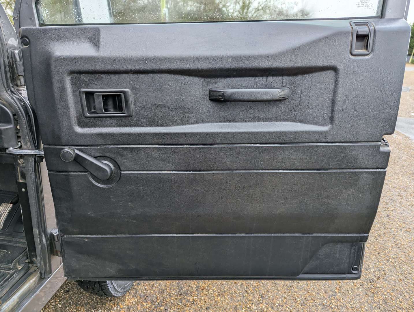 <p>2016 LAND ROVER DEFENDER 110 HIGH CAPACITY TD</p>