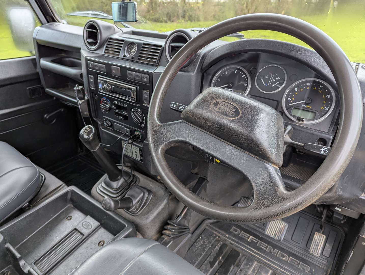 <p>2016 LAND ROVER DEFENDER 110 HIGH CAPACITY TD</p>