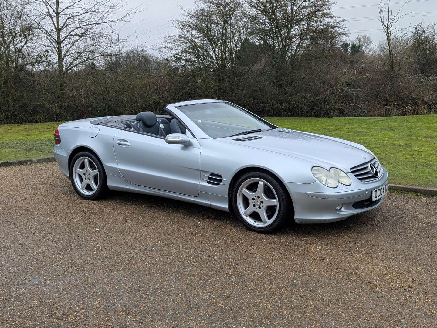 <p>2004 MERCEDES SL 350 R230 AUTO</p>