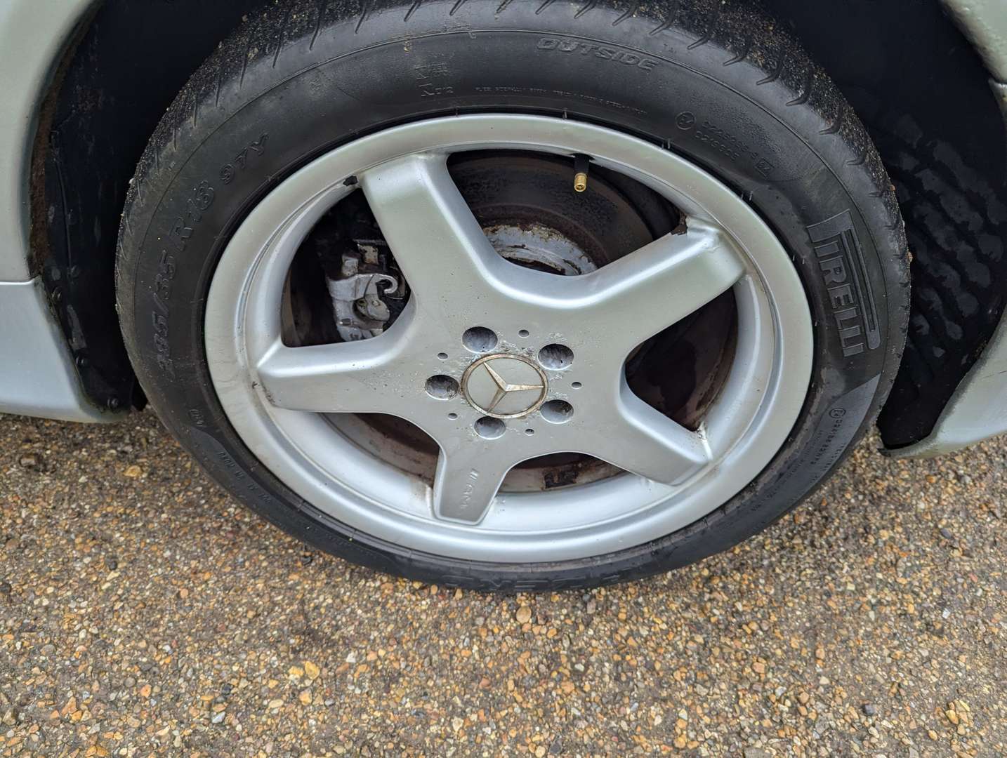 <p>2004 MERCEDES SL 350 R230 AUTO</p>