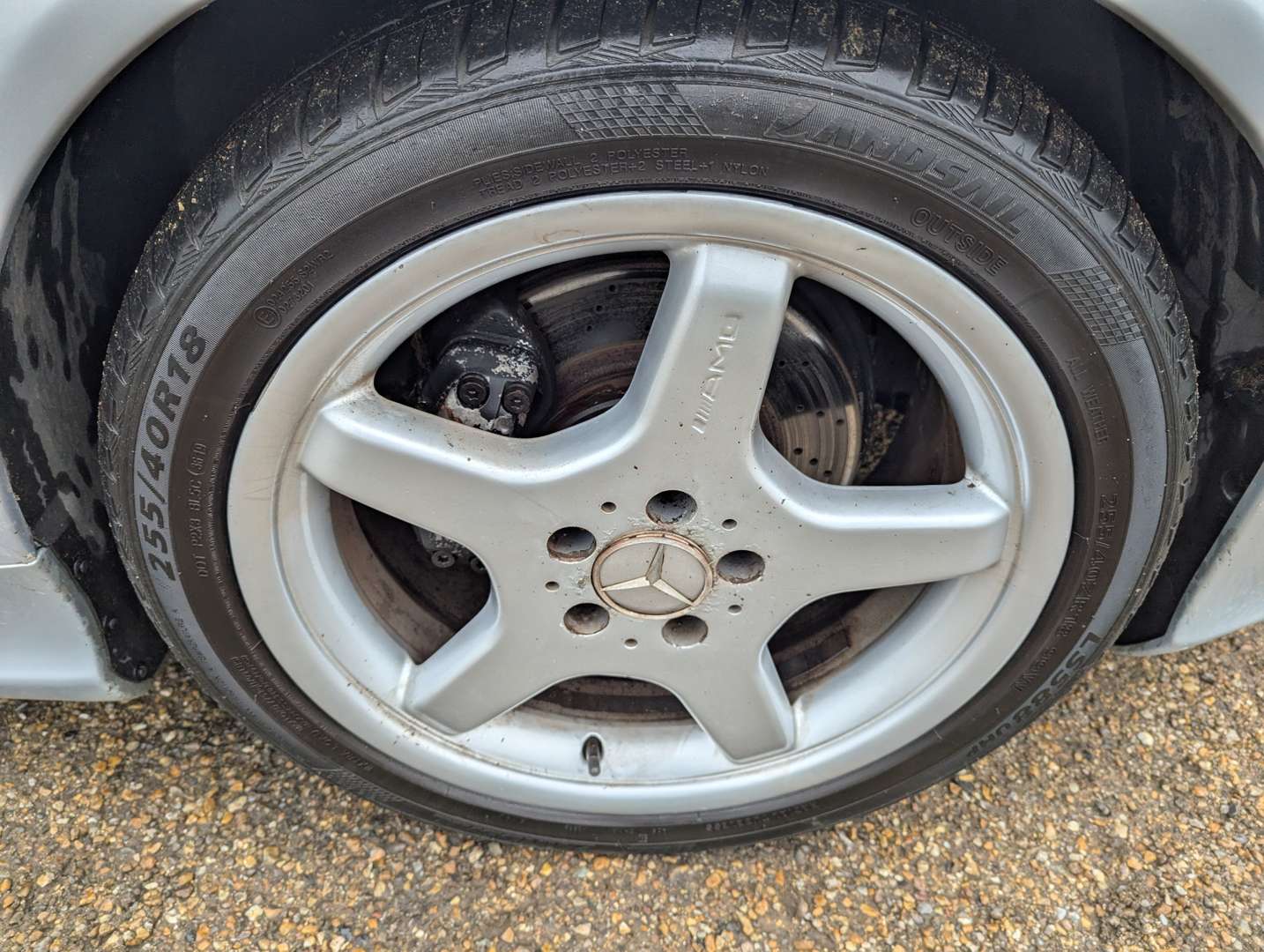 <p>2004 MERCEDES SL 350 R230 AUTO</p>