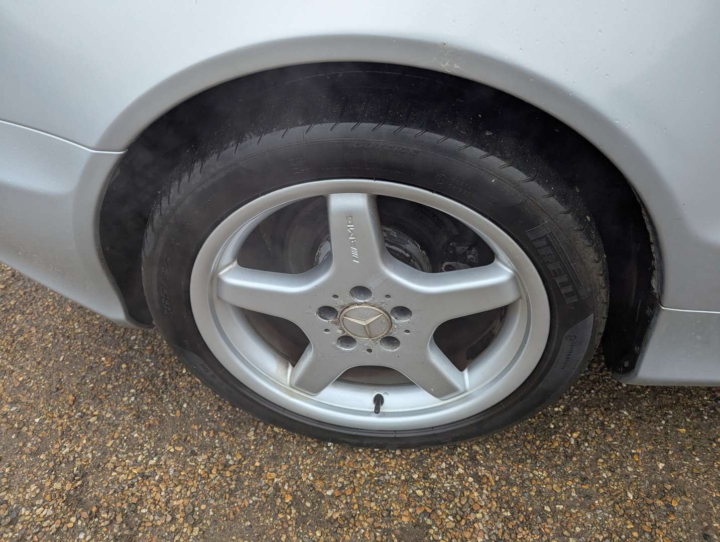 <p>2004 MERCEDES SL 350 R230 AUTO</p>