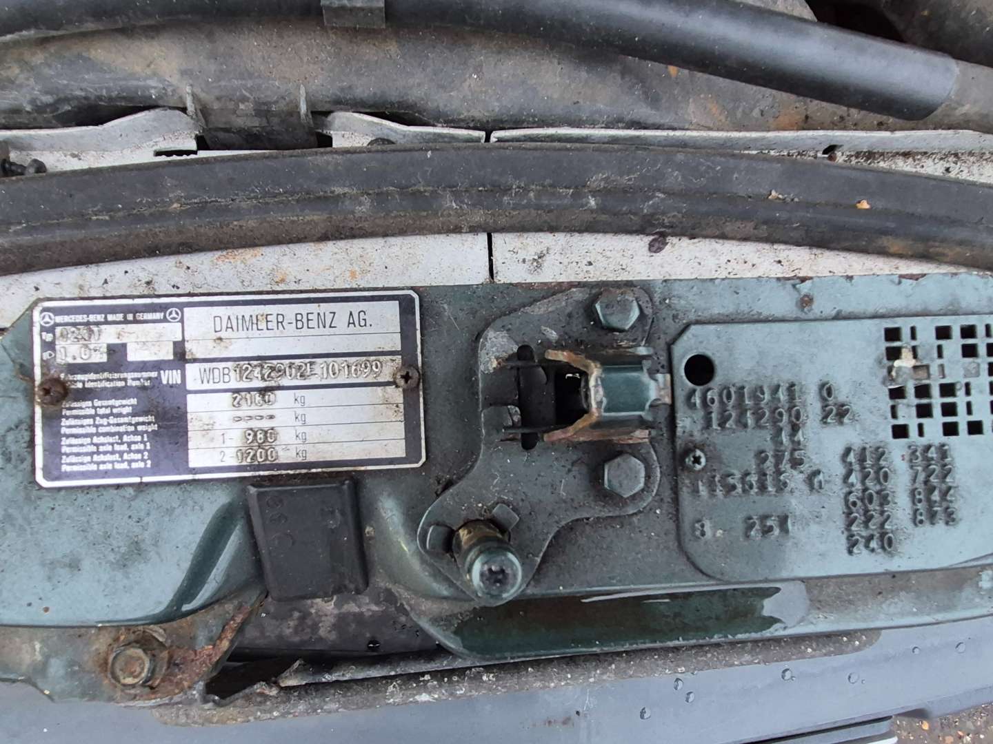 <p>1989 MERCEDES 300 TE 4MATIC S124</p>