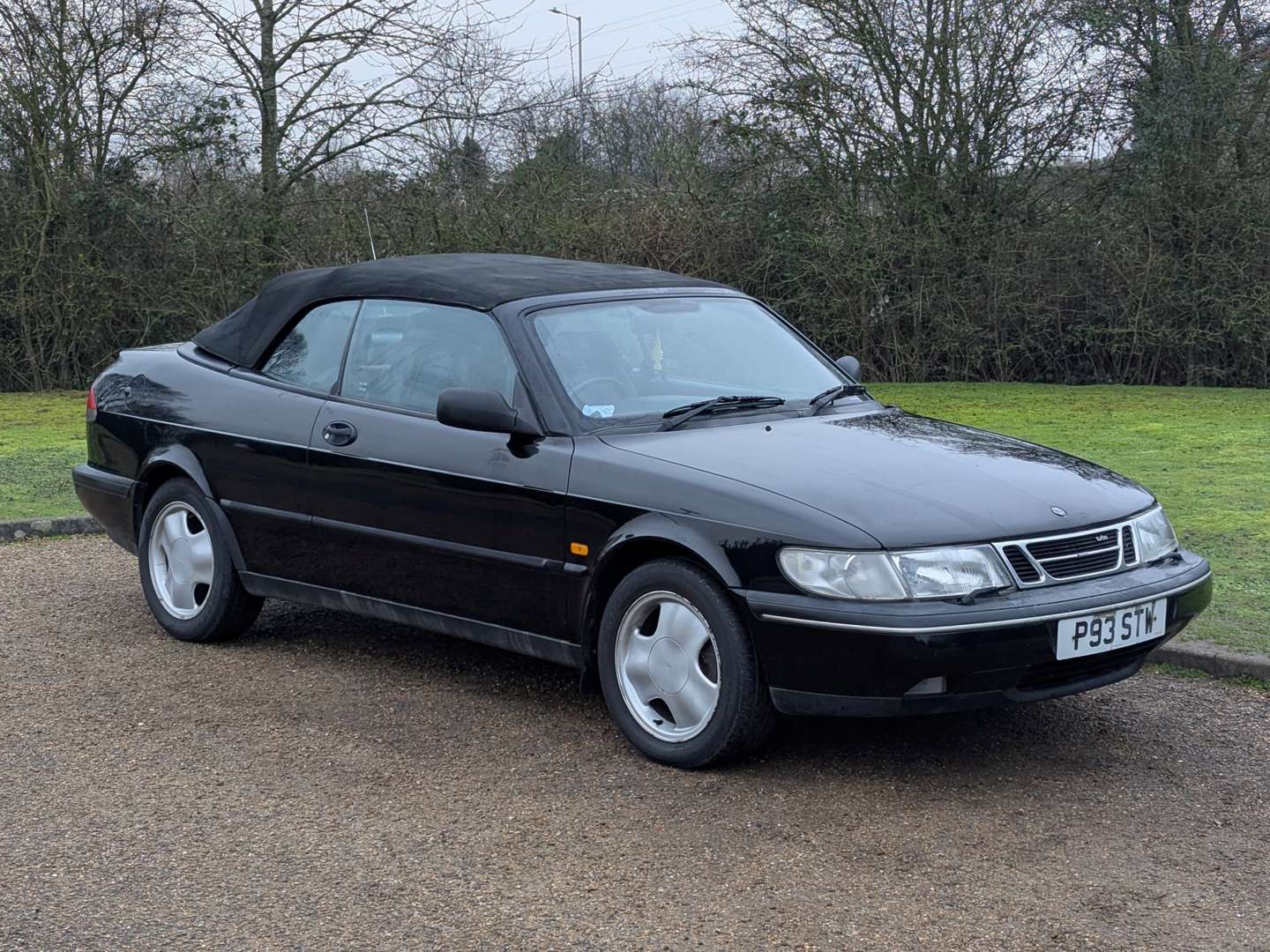 <p>1996 SAAB 900 SE TURBO</p>