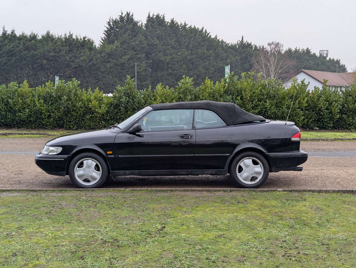 <p>1996 SAAB 900 SE TURBO</p>