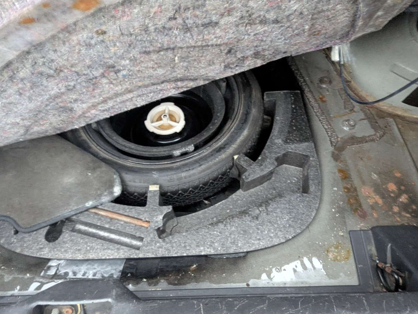 <p>1996 SAAB 900 SE TURBO</p>