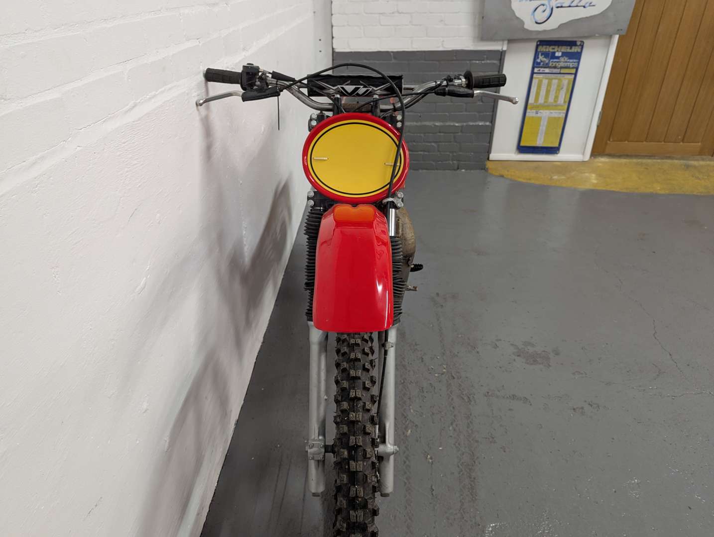 <p>1980 HONDA CR250 ELSIONOR</p>