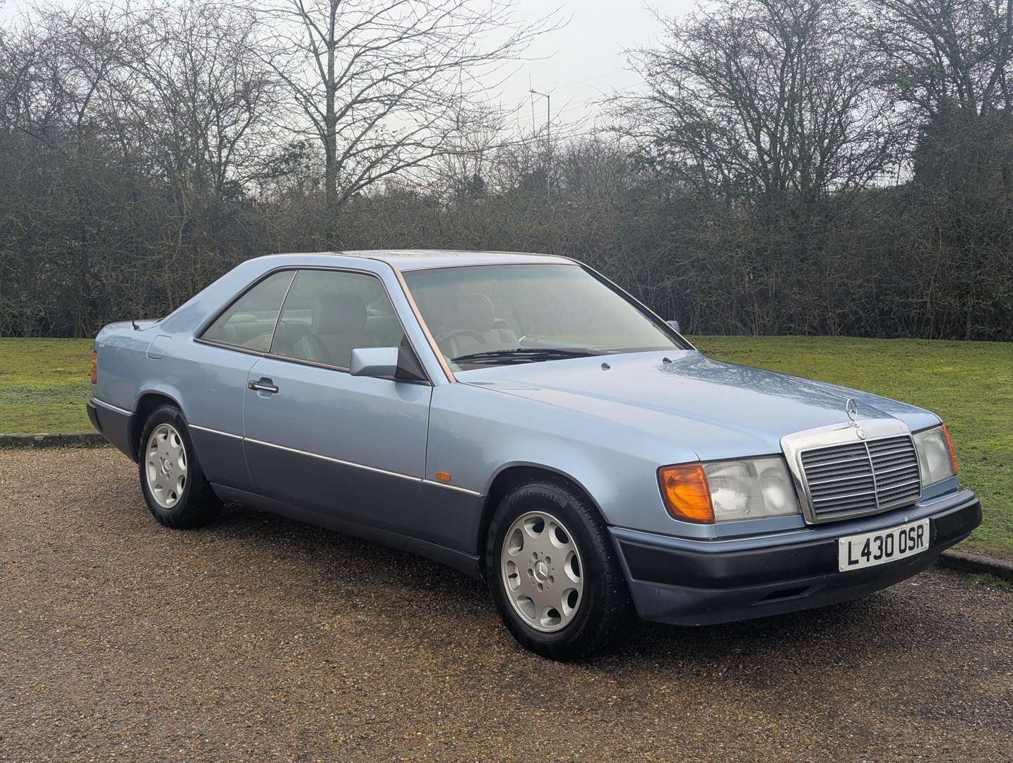 <p>1993 MERCEDES 220 CE C124 AUTO</p>