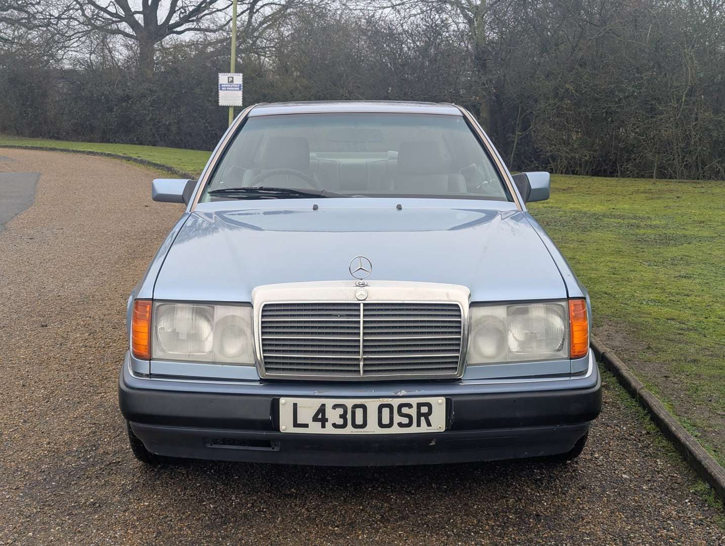<p>1993 MERCEDES 220 CE C124 AUTO</p>