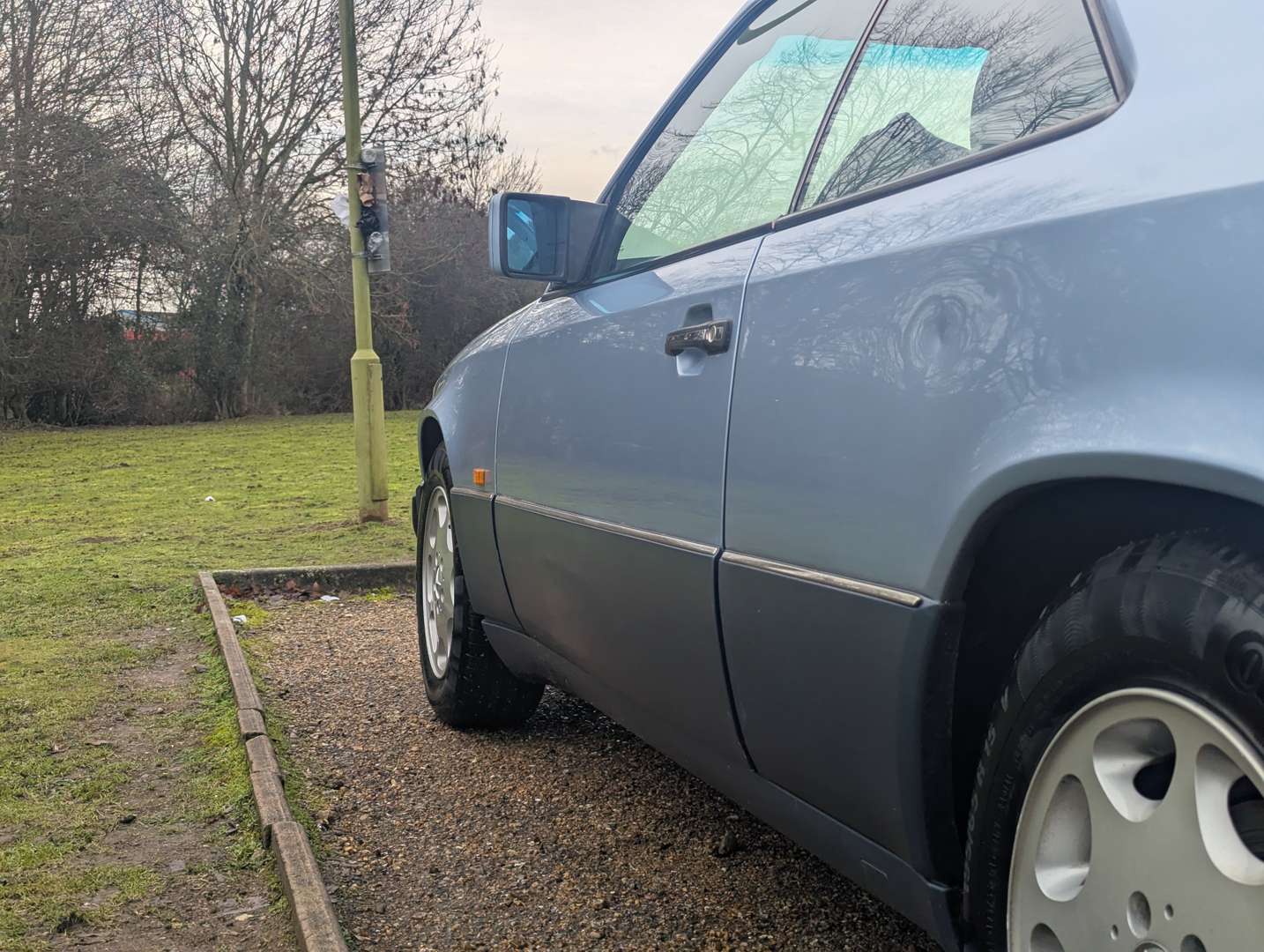 <p>1993 MERCEDES 220 CE C124 AUTO</p>