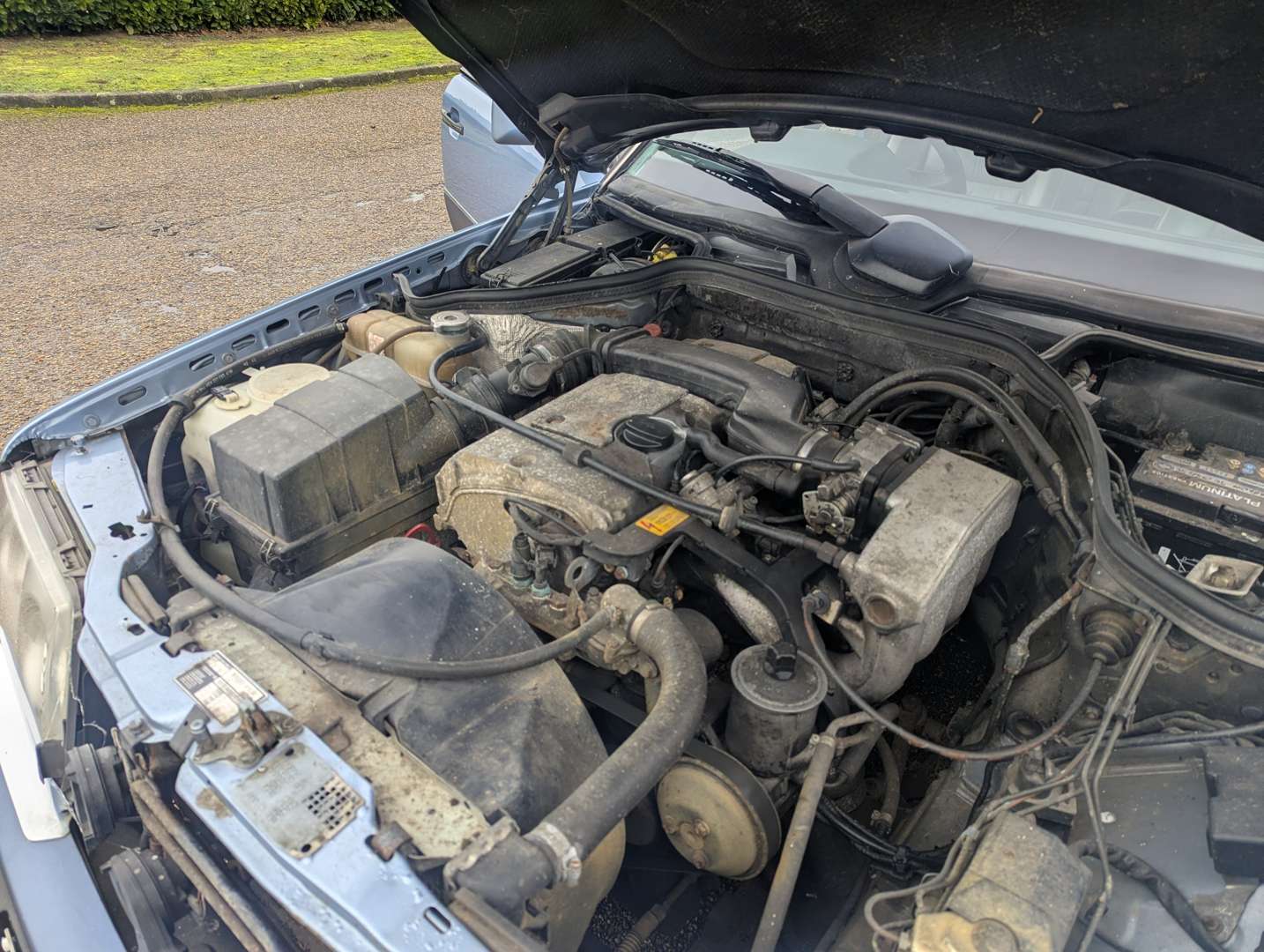 <p>1993 MERCEDES 220 CE C124 AUTO</p>