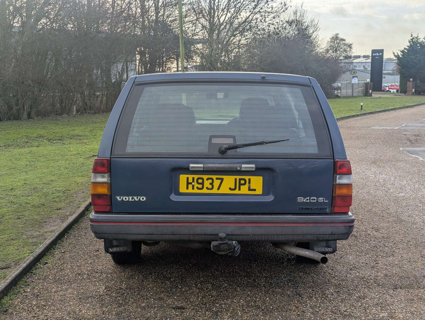 <p>1991 VOLVO 940 GL ESTATE</p>