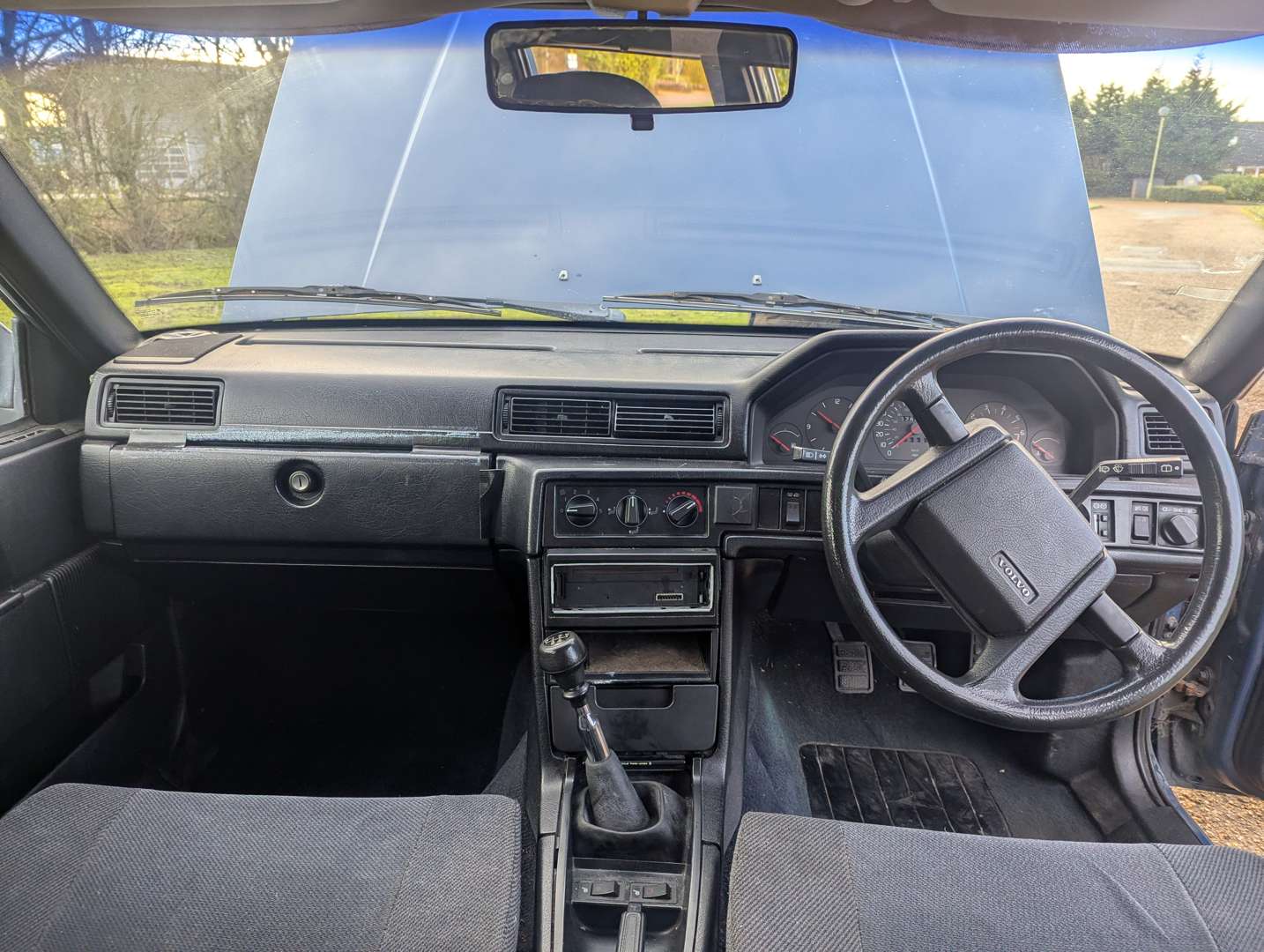 <p>1991 VOLVO 940 GL ESTATE</p>