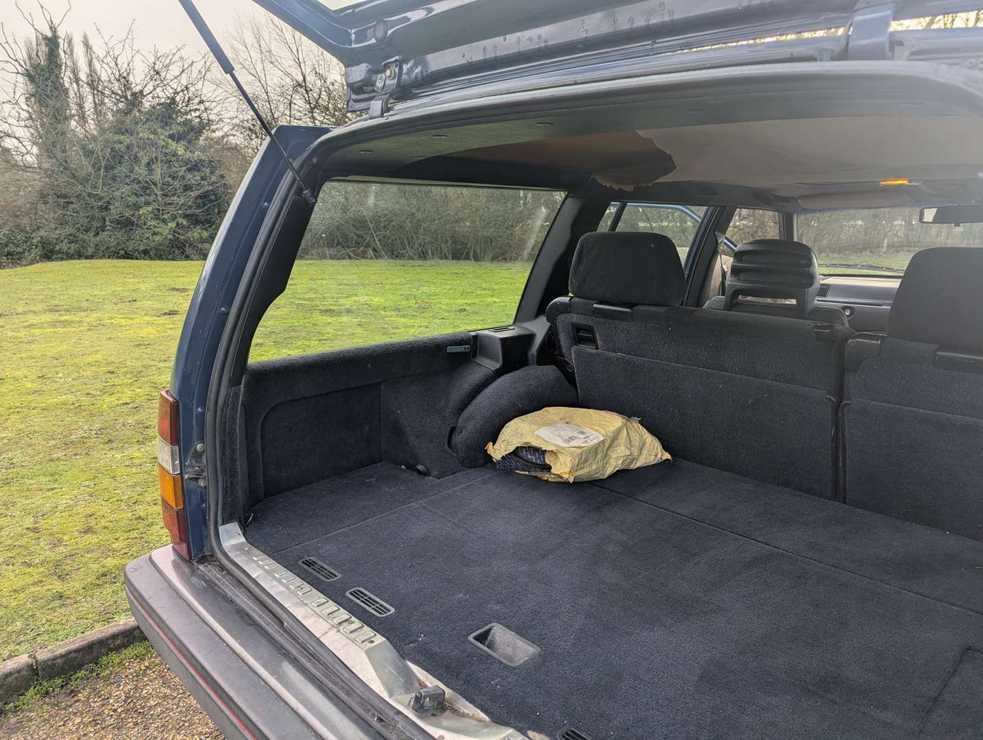 <p>1991 VOLVO 940 GL ESTATE</p>