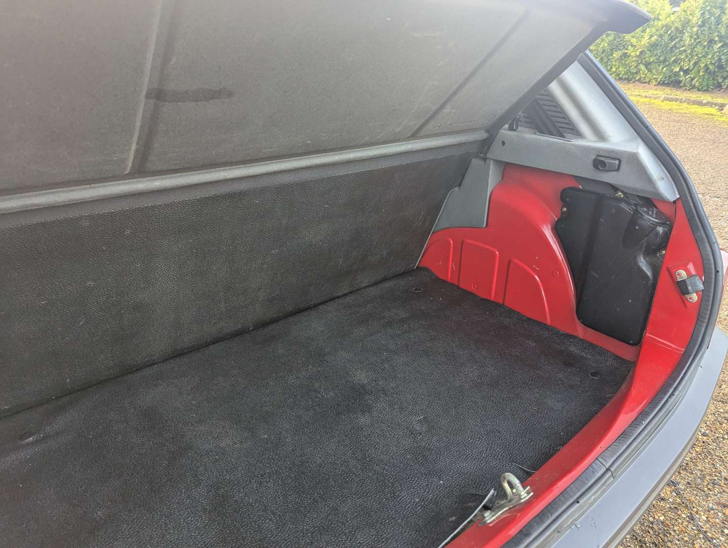 <p>1992 PEUGEOT 205 STYLE DIESEL</p>