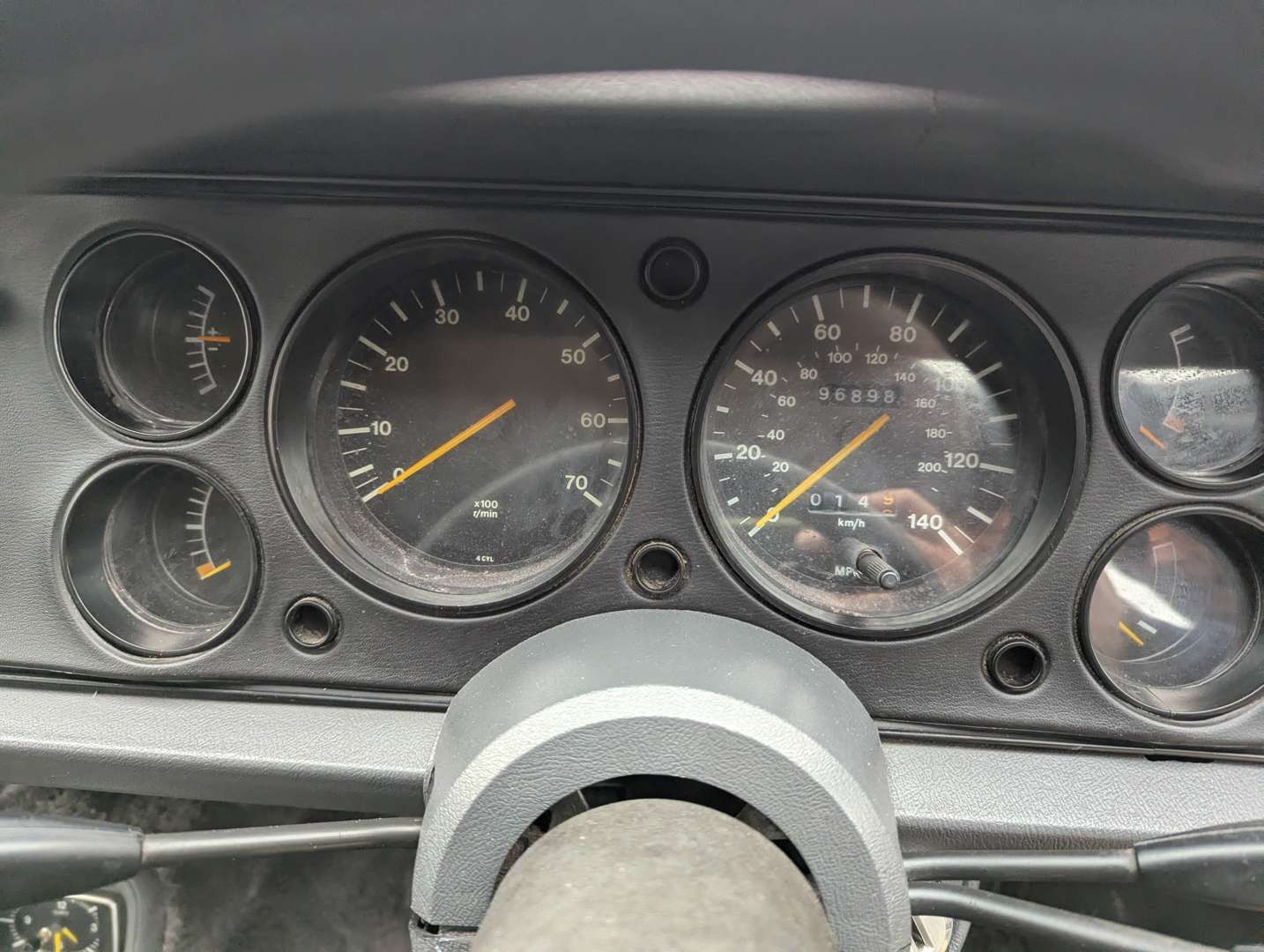 <p>1984 FORD CAPRI 2.0S</p>