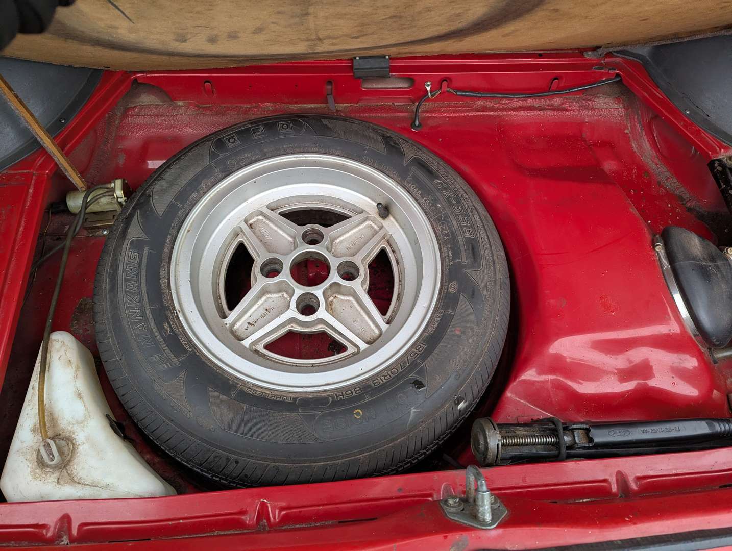 <p>1984 FORD CAPRI 2.0S</p>