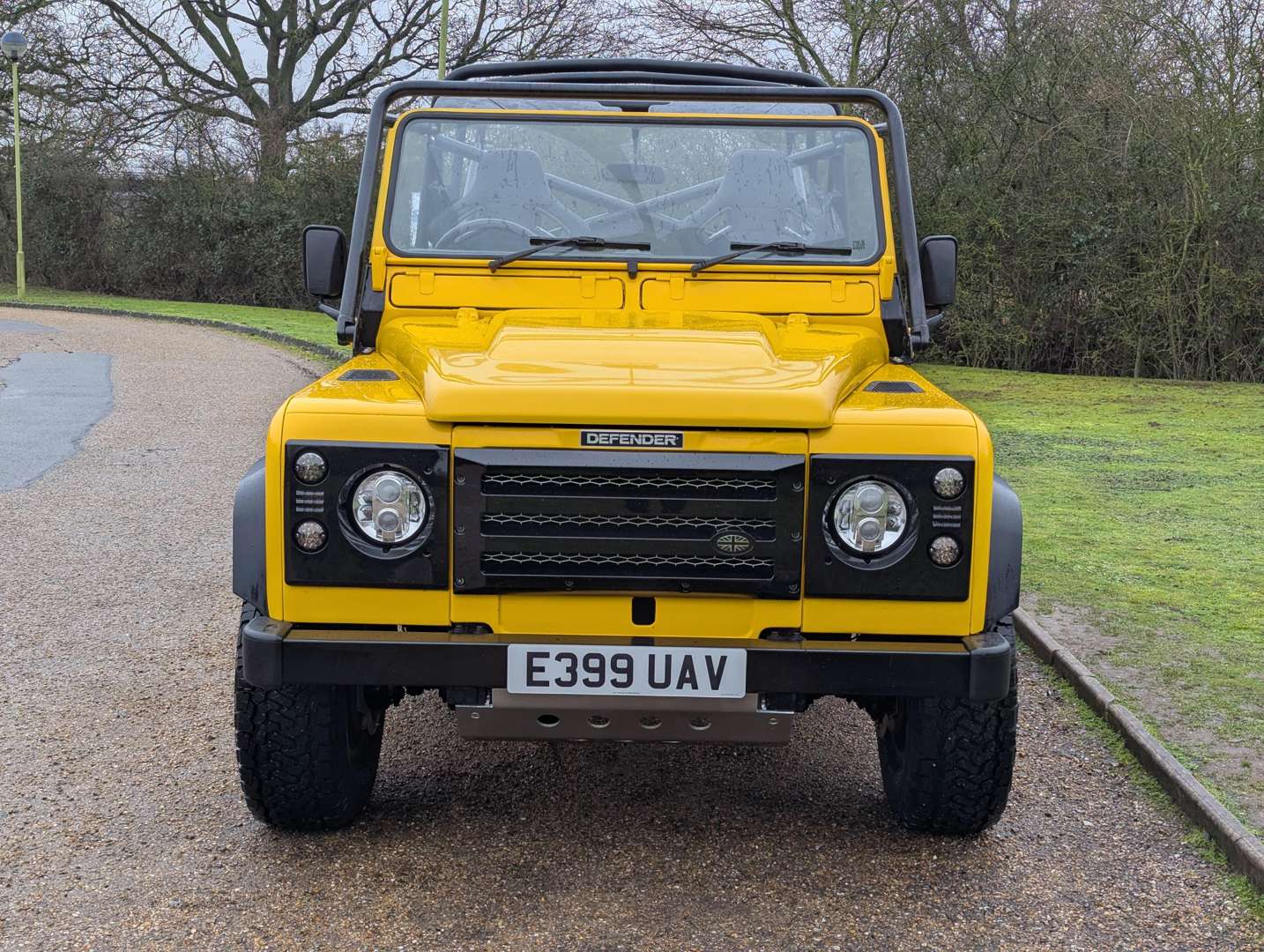 <p>1988 LAND ROVER DEFENDER 110</p>