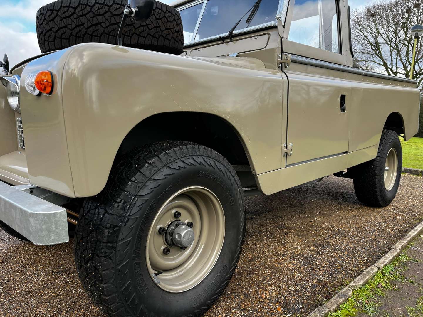 <p>1968 LAND ROVER SERIES IIA 109 LWB</p>