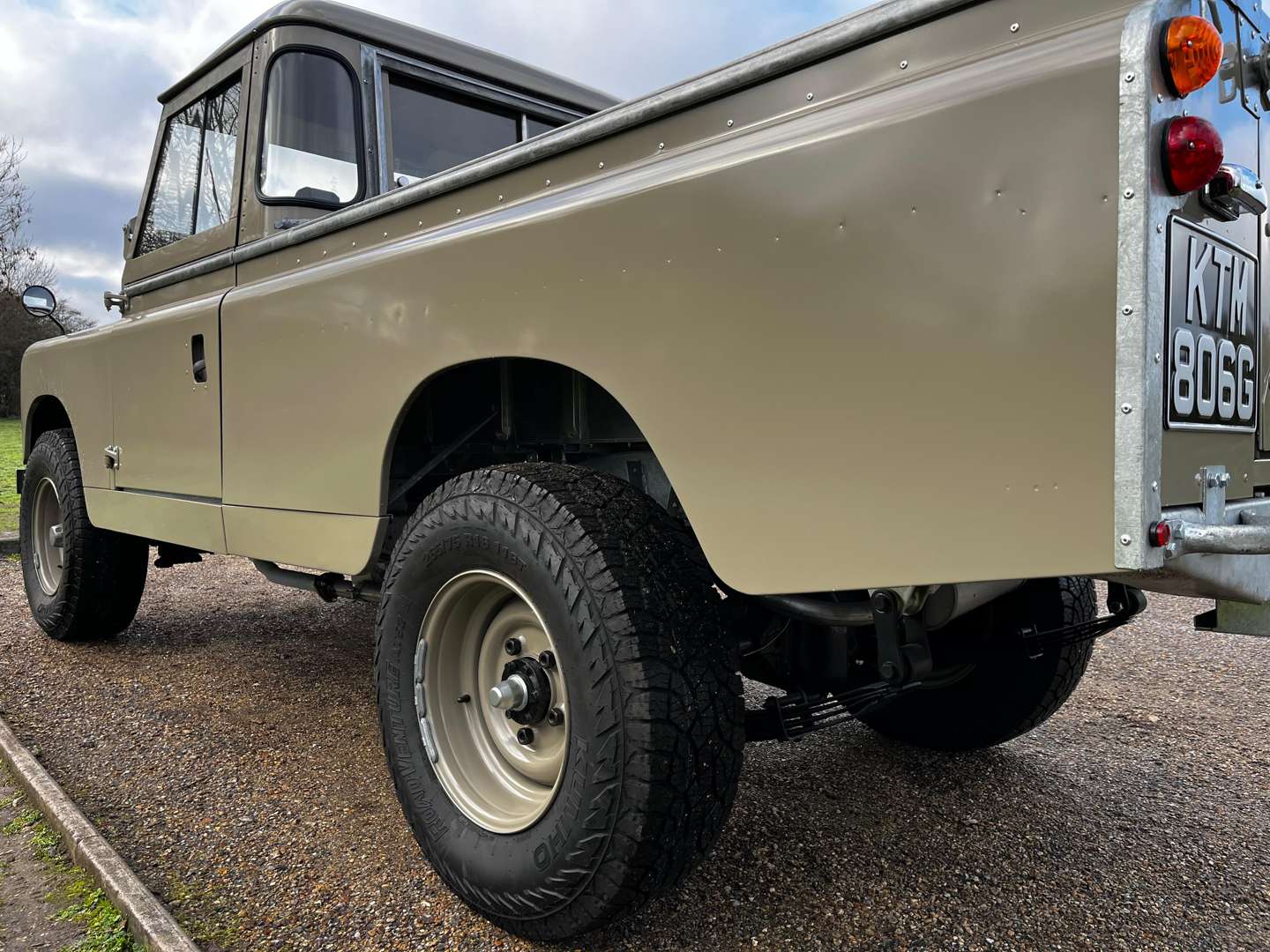 <p>1968 LAND ROVER SERIES IIA 109 LWB</p>