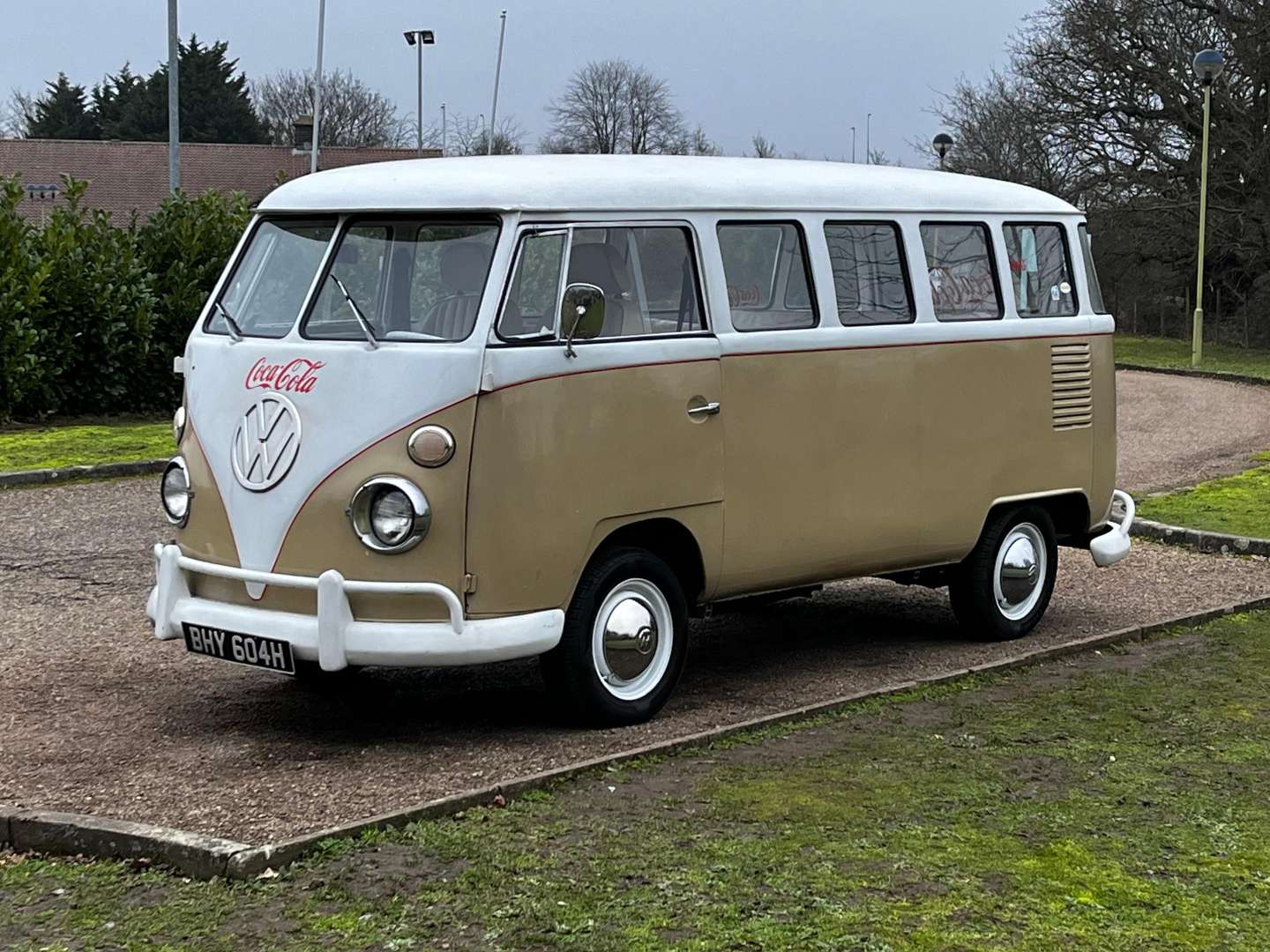 <p>1970 VW SPLIT SCREEN CAMPER LHD</p>