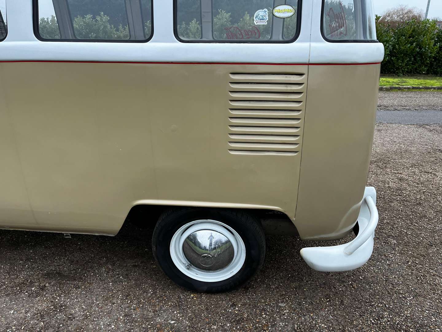 <p>1970 VW SPLIT SCREEN CAMPER LHD</p>