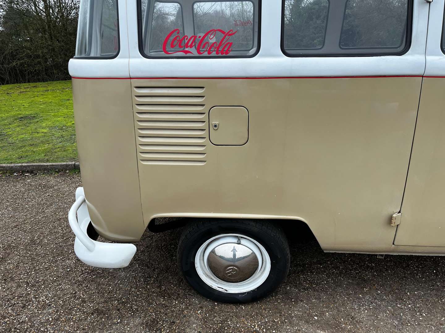 <p>1970 VW SPLIT SCREEN CAMPER LHD</p>