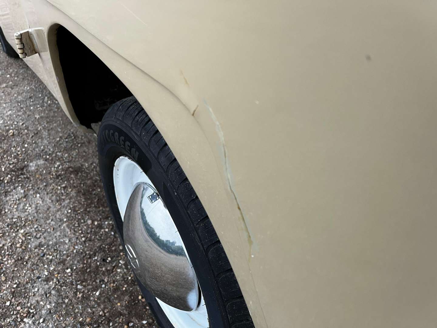 <p>1970 VW SPLIT SCREEN CAMPER LHD</p>