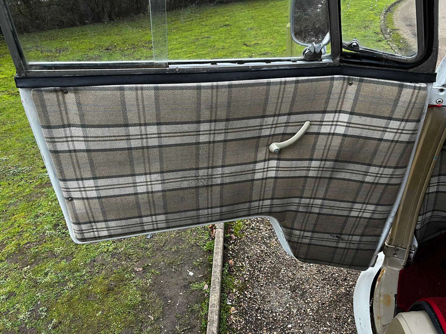 <p>1970 VW SPLIT SCREEN CAMPER LHD</p>