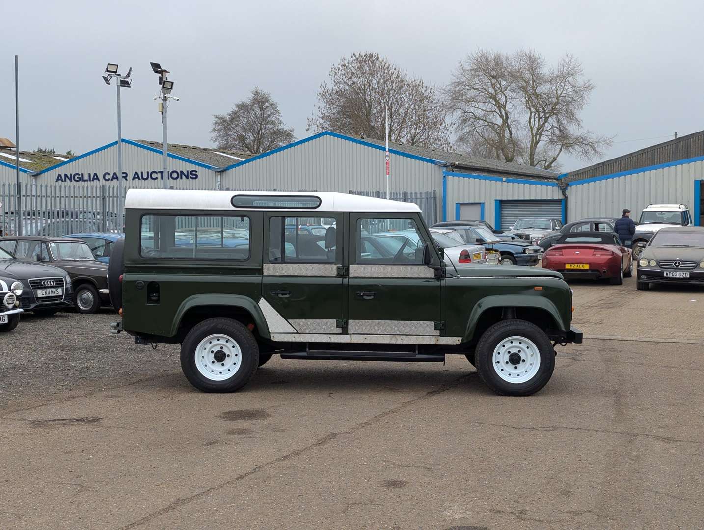 <p>1989 LAND ROVER 110 V8 COUNTY - POSTPONED 'TIL APRIL</p>