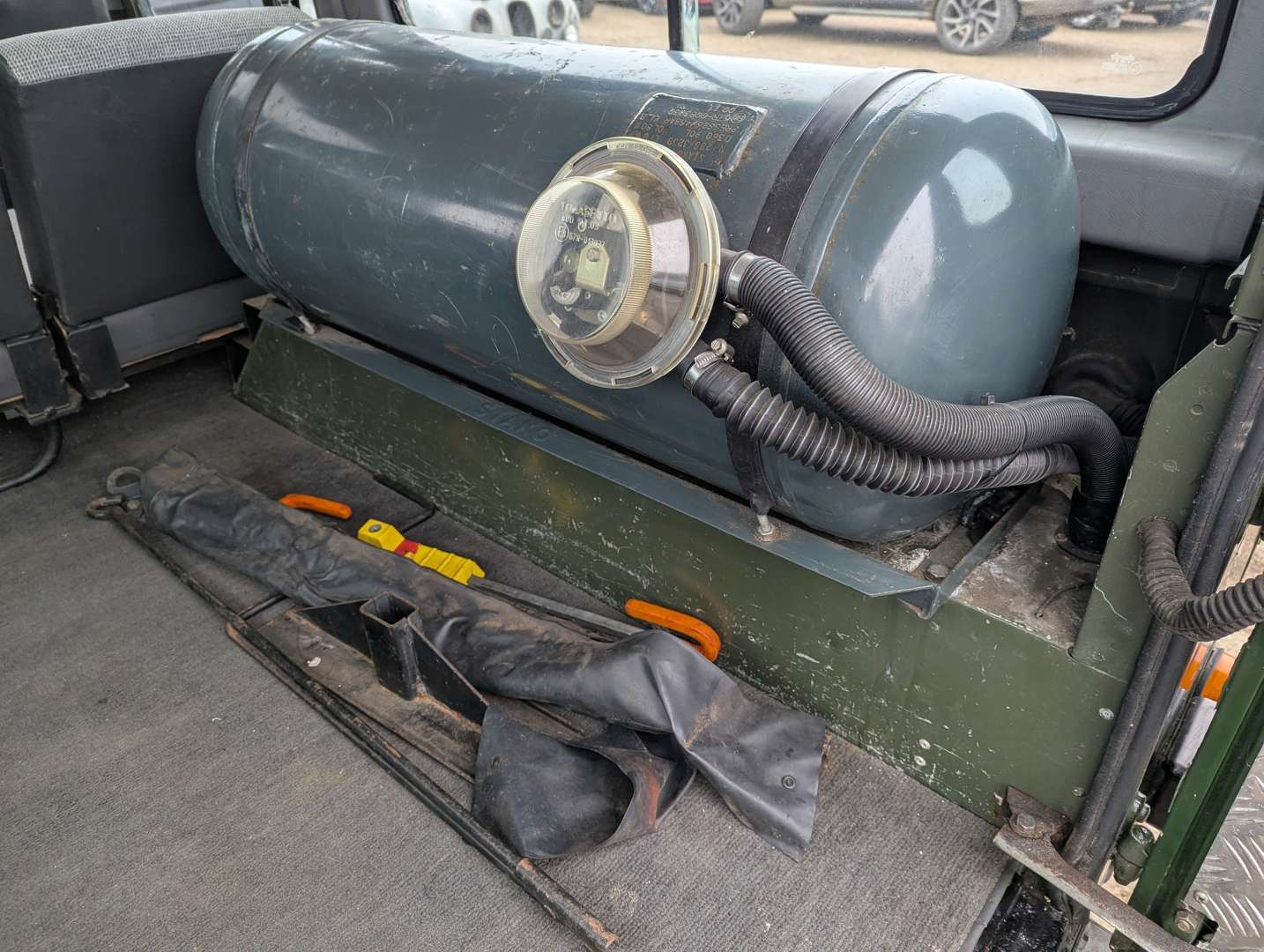 <p>1989 LAND ROVER 110 V8 COUNTY - POSTPONED 'TIL APRIL</p>