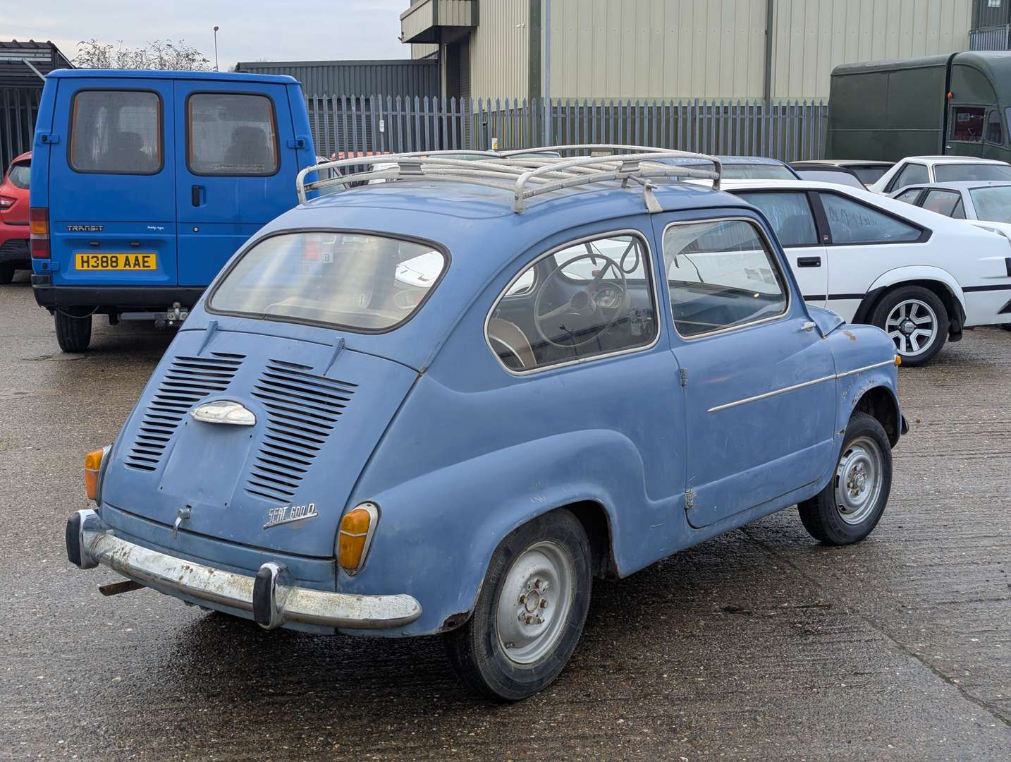 <p>1966 SEAT 600D LHD</p>