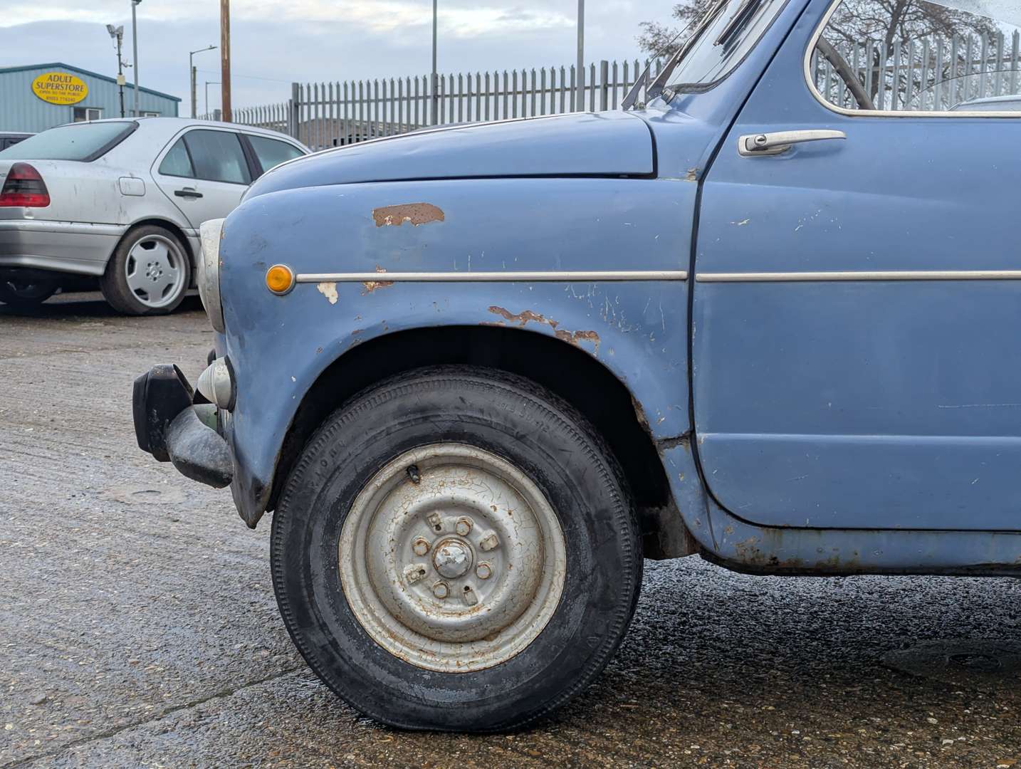 <p>1966 SEAT 600D LHD</p>