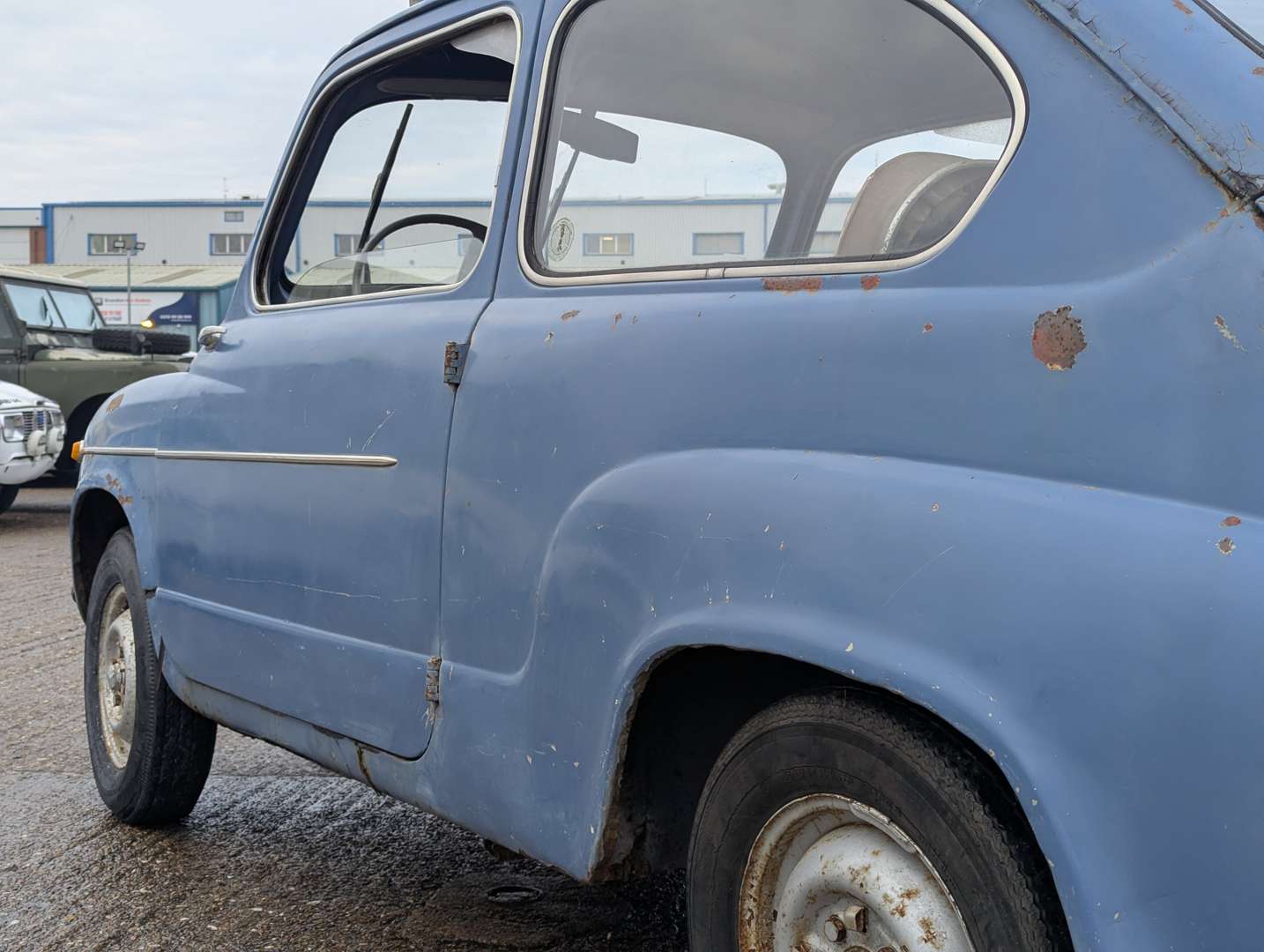 <p>1966 SEAT 600D LHD</p>