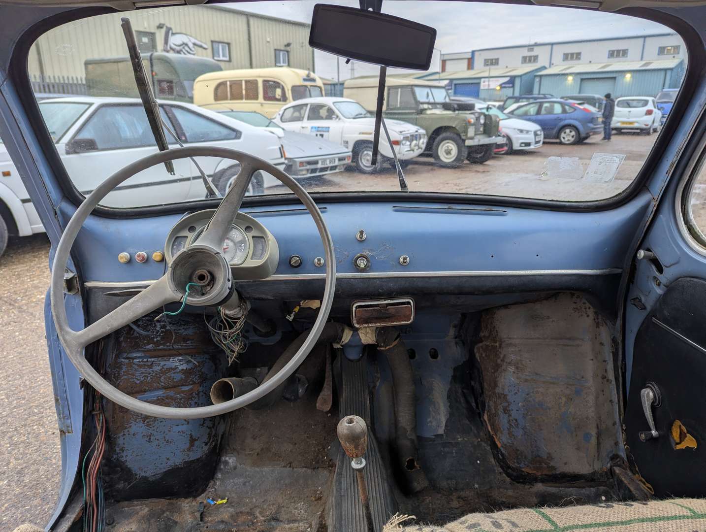 <p>1966 SEAT 600D LHD</p>