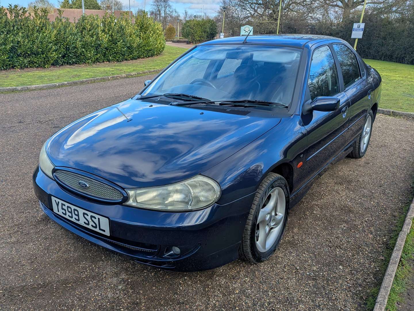 <p>2001 FORD MONDEO ST24</p>