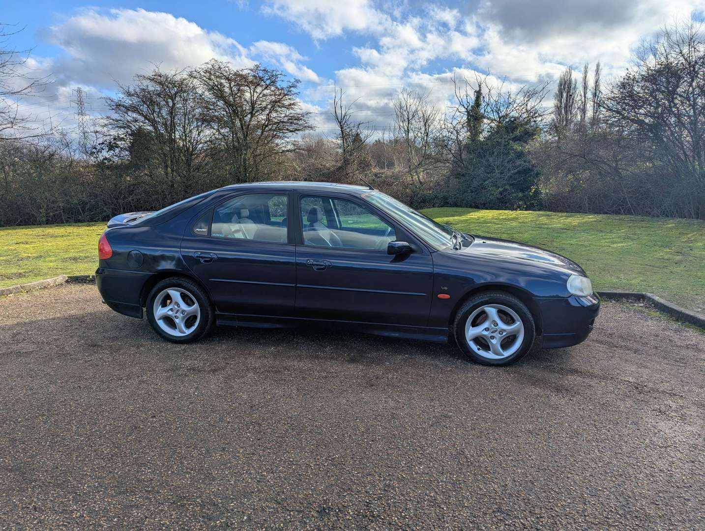 <p>2001 FORD MONDEO ST24</p>