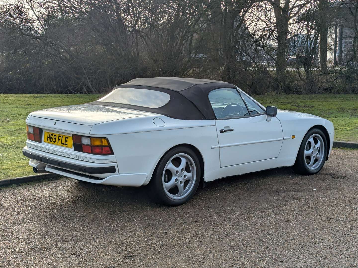 <p>1990 PORSCHE 944 S2 CABRIO</p>