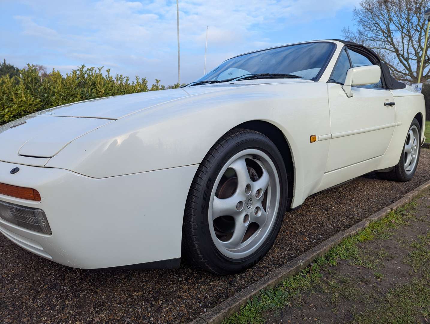 <p>1990 PORSCHE 944 S2 CABRIO</p>