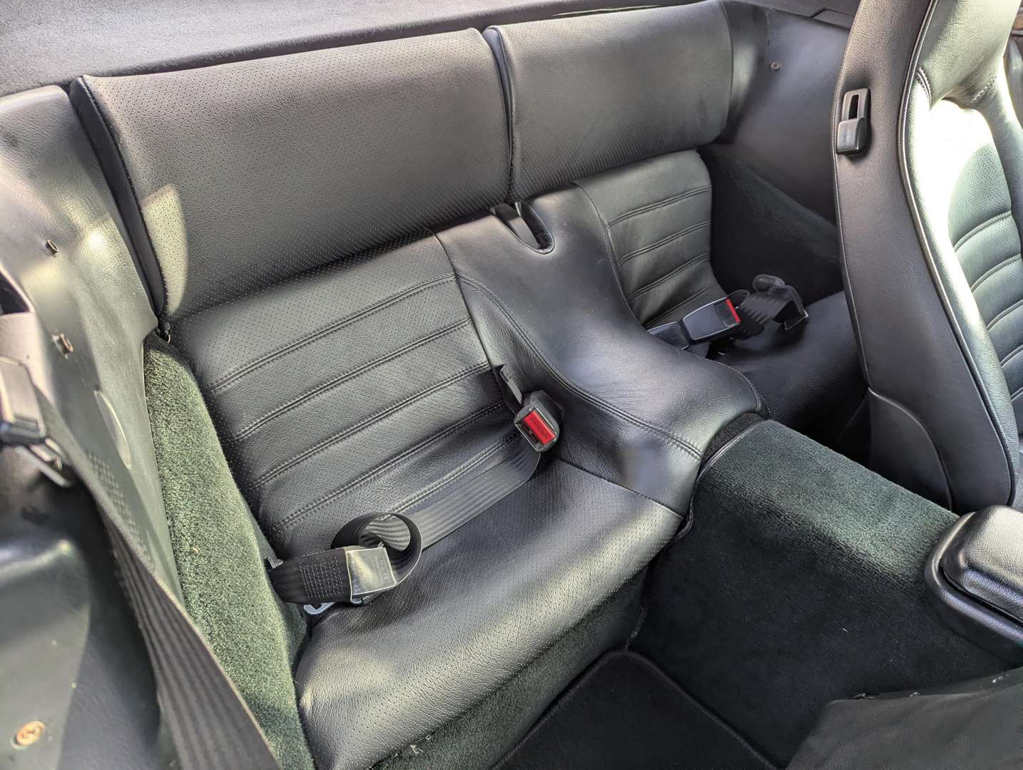 <p>1990 PORSCHE 944 S2 CABRIO</p>