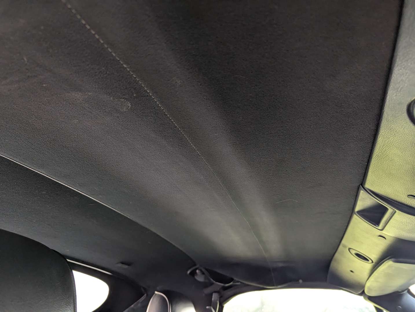 <p>1990 PORSCHE 944 S2 CABRIO</p>