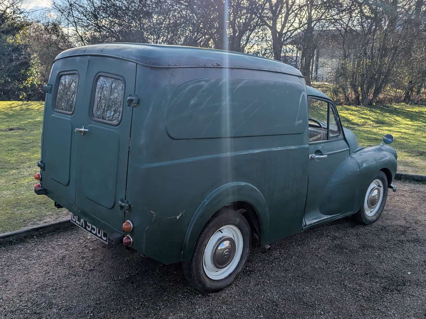 <p>1965 MORRIS MINOR VAN</p>