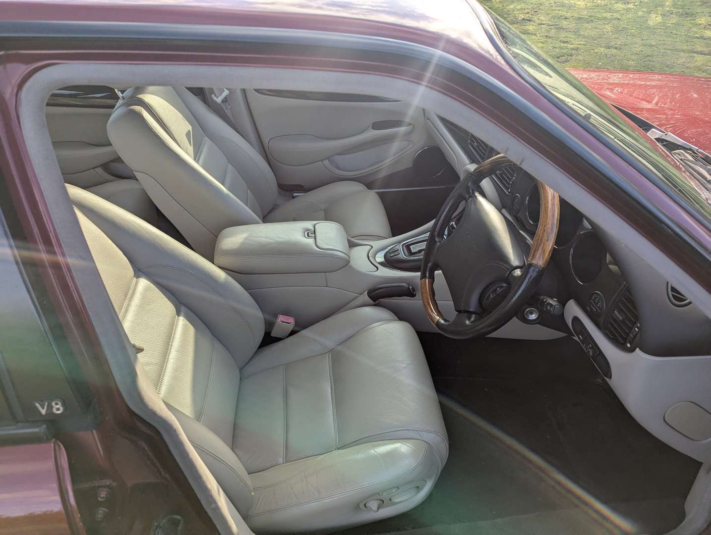 <p>1998 JAGUAR XJR V8 AUTO</p>