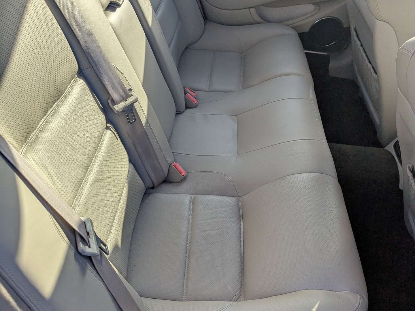 <p>1998 JAGUAR XJR V8 AUTO</p>