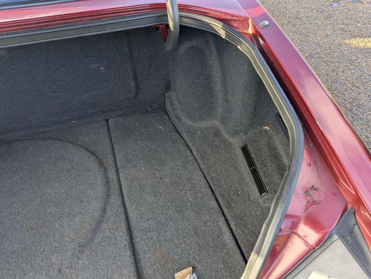 <p>1998 JAGUAR XJR V8 AUTO</p>