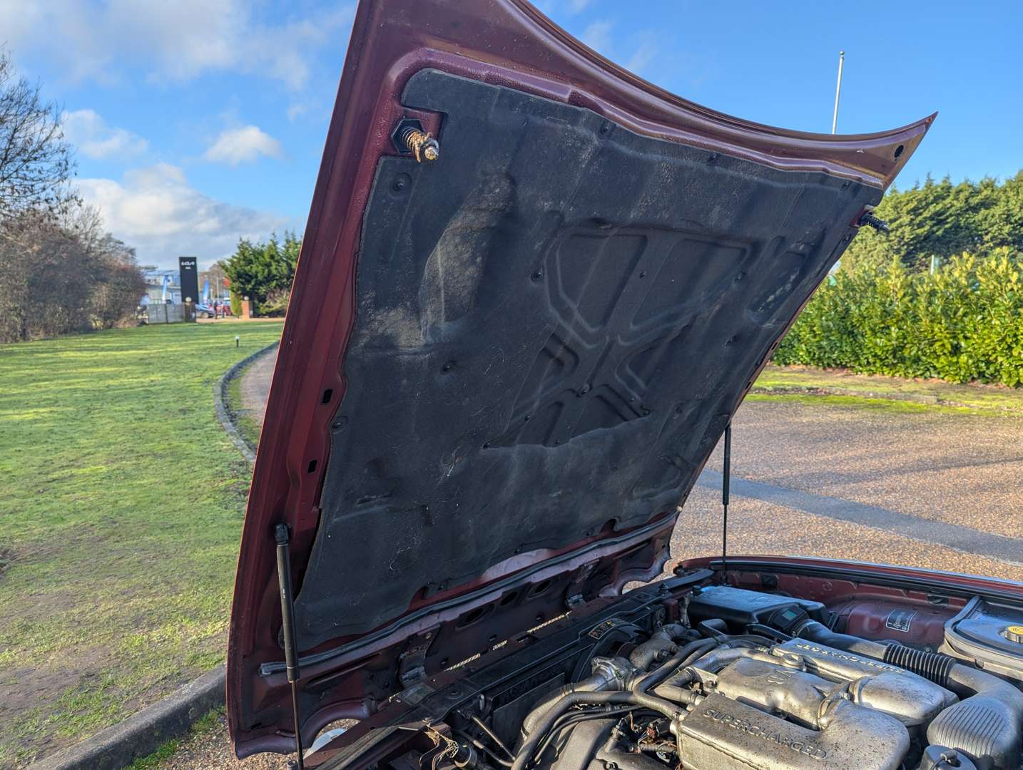 <p>1998 JAGUAR XJR V8 AUTO</p>