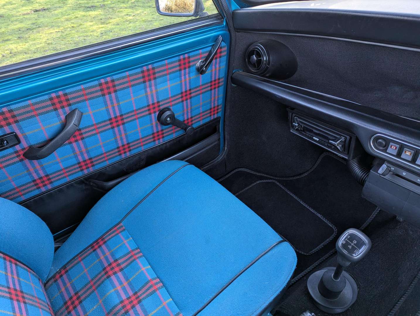 <p>1995 ROVER MINI SPRITE</p>